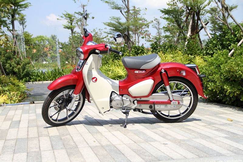 Super Cub C125 mau do