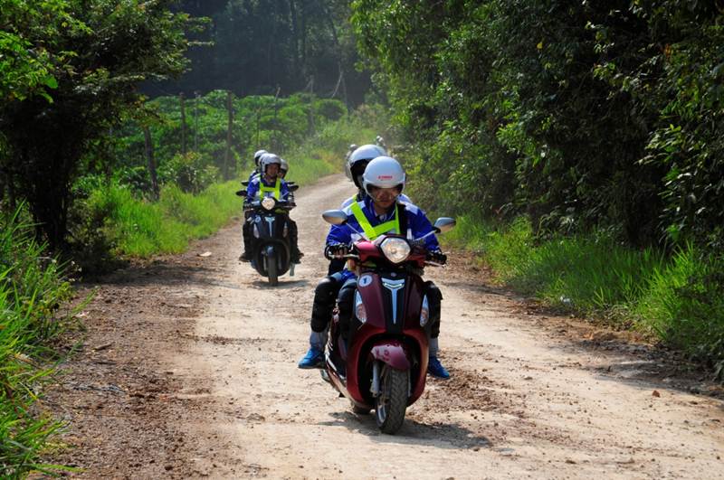 chay xe ga duong dai chay xe ga duong dai