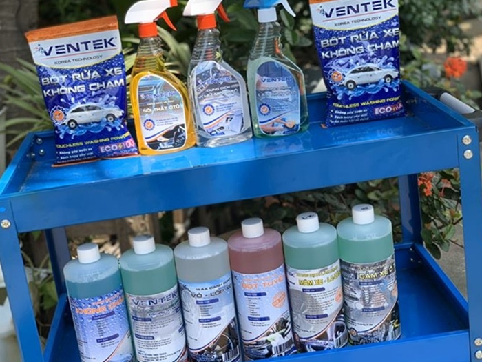 dung dich chuyen dung rua xe tay ga